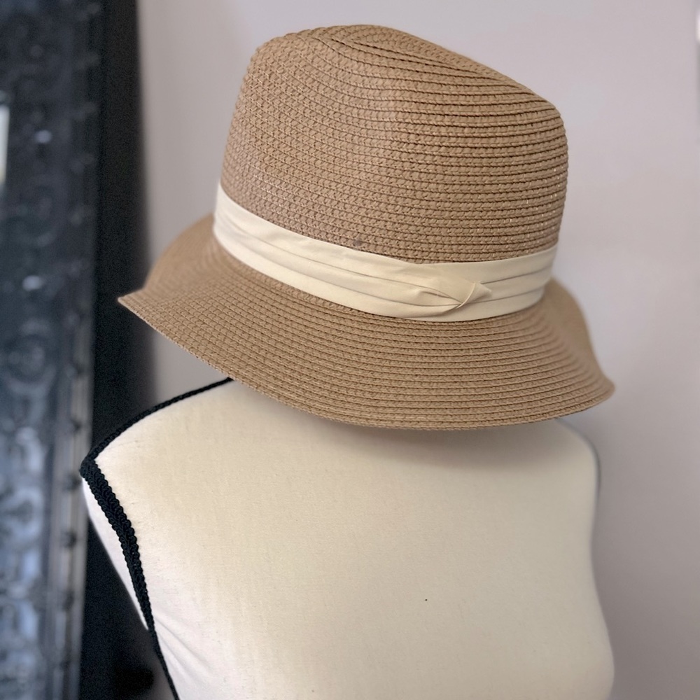 Shein Women’s Fedora Hat. Size L/XL